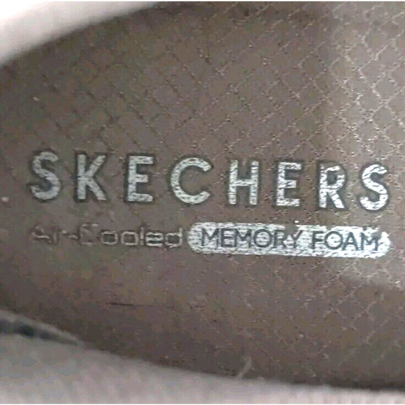 Skechers Poppy Studded Slip-On Sneaker Shoe Women's Size US 9.5 EU 39.5 Taupe - Picture 13 of 13